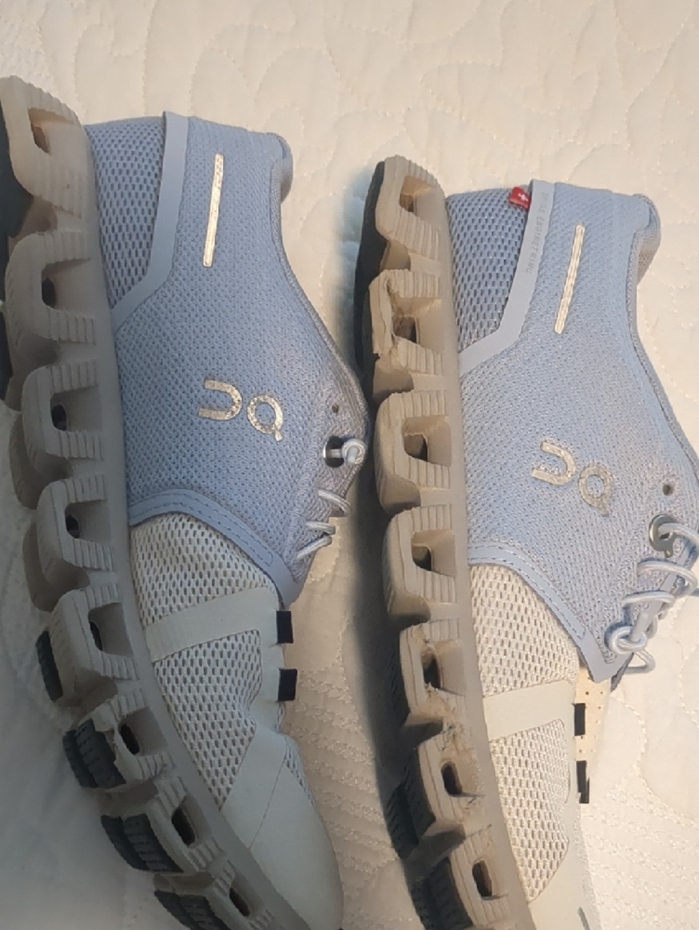 On Running Cloud 5 Sneakers - Picture 10 of 10
